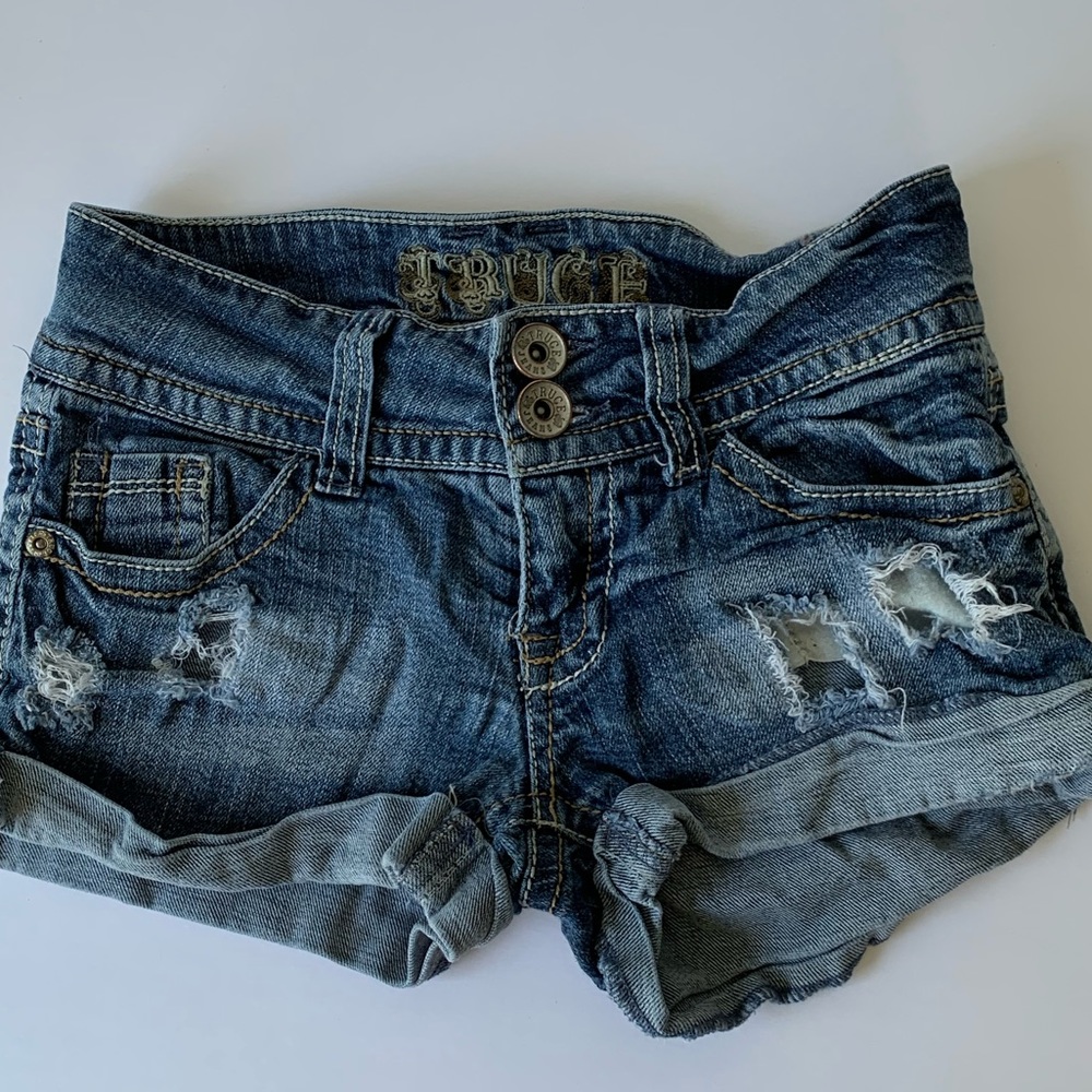 Truce Jeans Distressed Cuffed Shorts. Size 1